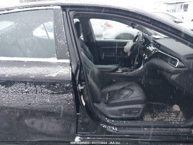 4T1B11HKXJU114174 Toyota CAMRY XLE