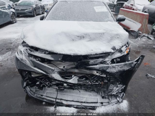 4T1B11HKXJU114174 Toyota CAMRY XLE