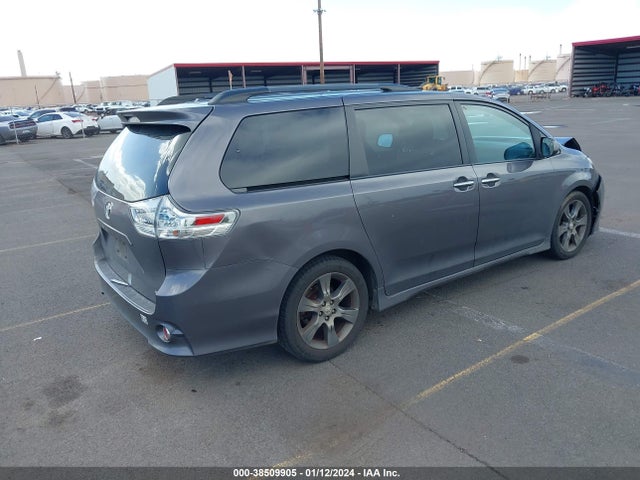 2015 TOYOTA SIENNA SE 8 PASSENGER/SE PREMIUM 8 PASSENGER VIN: 5TDXK3DC2FS661579