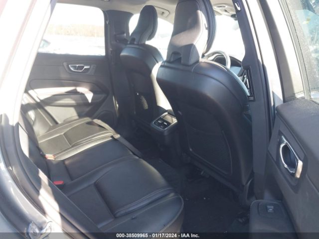 2021 VOLVO XC60 YV4A22RL5M1676674 Photo 7