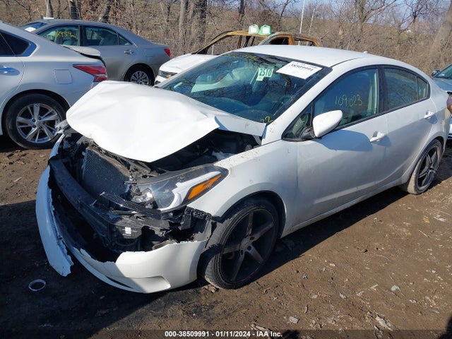 KIA FORTE LX 2018 3KPFK4A72JE247746 Image 12