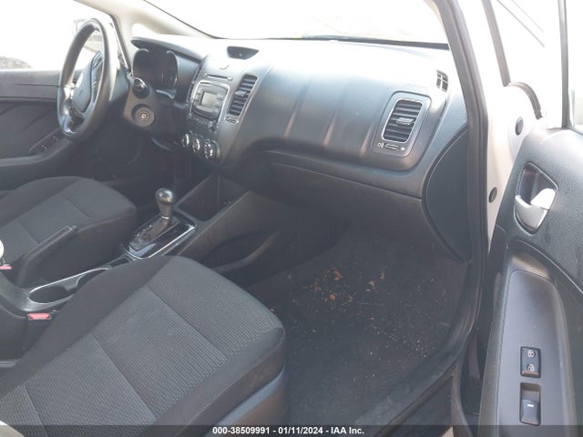KIA FORTE LX 2018 3KPFK4A72JE247746 Image 5