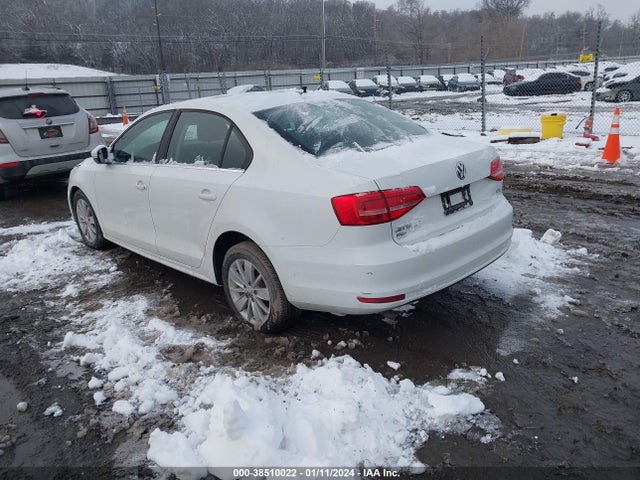 2015 VOLKSWAGEN JETTA 1.8T SE VIN: 3VWD17AJ5FM417180