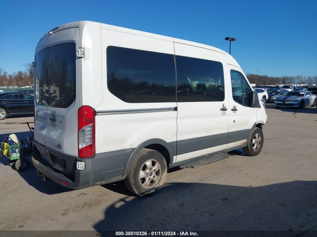 Ford Transit-150 Xlt 2017 1FMZK1CM3HKA97518 Image 4