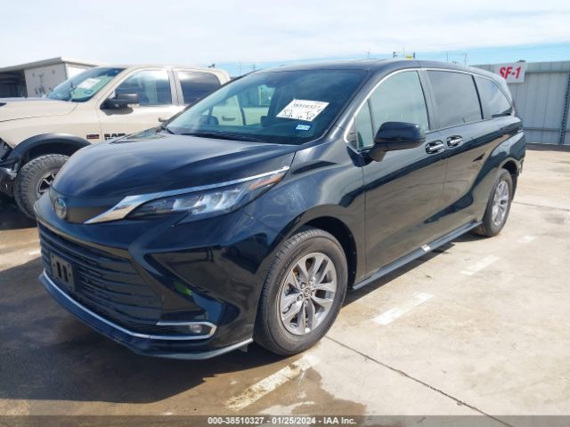 2022 TOYOTA SIENNA 5TDYRKEC8NS093605 Photo 1