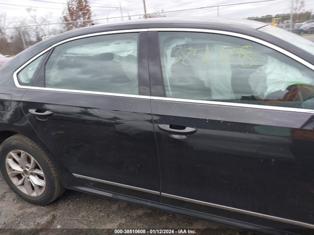 Volkswagen Passat 1.8t S 2017 1VWAT7A37HC012988 Image 13