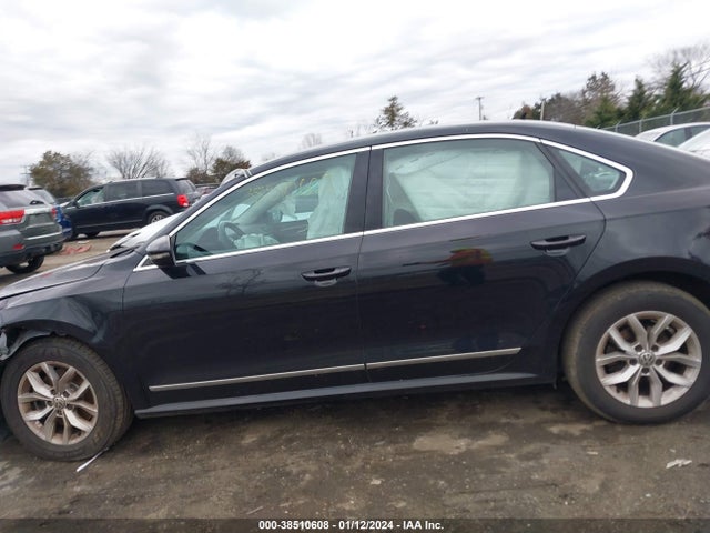 Volkswagen Passat 1.8t S 2017 1VWAT7A37HC012988 Image 14