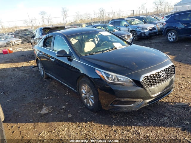 2017 HYUNDAI SONATA HYBRID SE VIN: KMHE24L18HA060377
