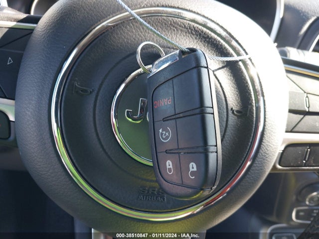 Jeep Compass Latitude Fwd 2018 3C4NJCBB3JT377073 Image 11