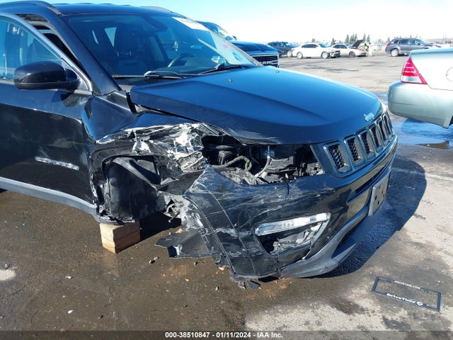 Jeep Compass Latitude Fwd 2018 3C4NJCBB3JT377073 Image 6