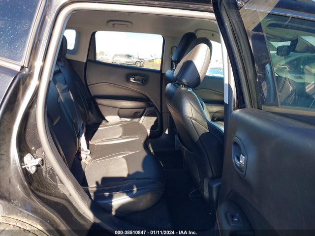 Jeep Compass Latitude Fwd 2018 3C4NJCBB3JT377073 Image 8
