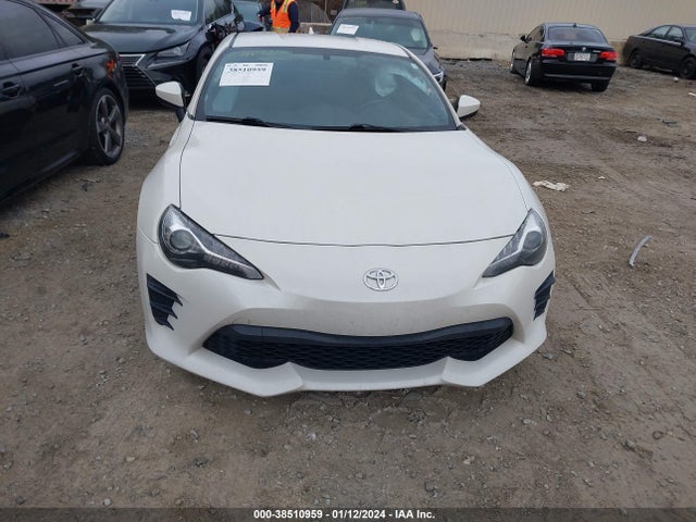 Toyota 86 2017 JF1ZNAA17H9709737 Image 12