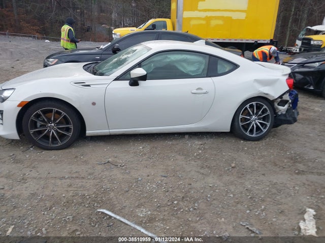 Toyota 86 2017 JF1ZNAA17H9709737 Image 14