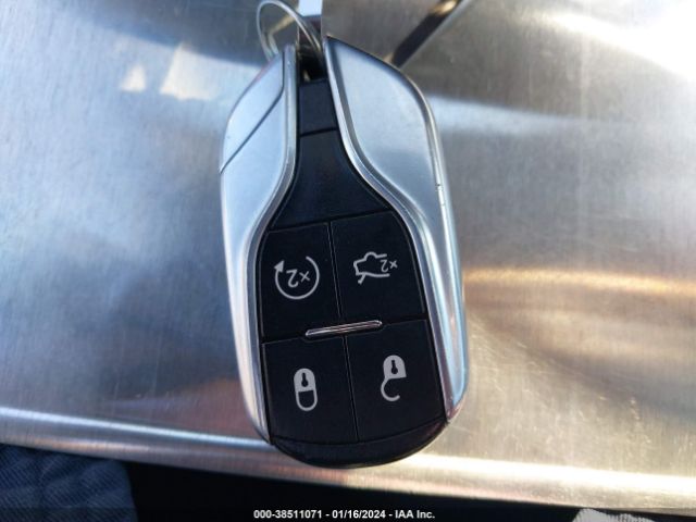 ZN661YUS3JX303573 Maserati Levante S Gransport