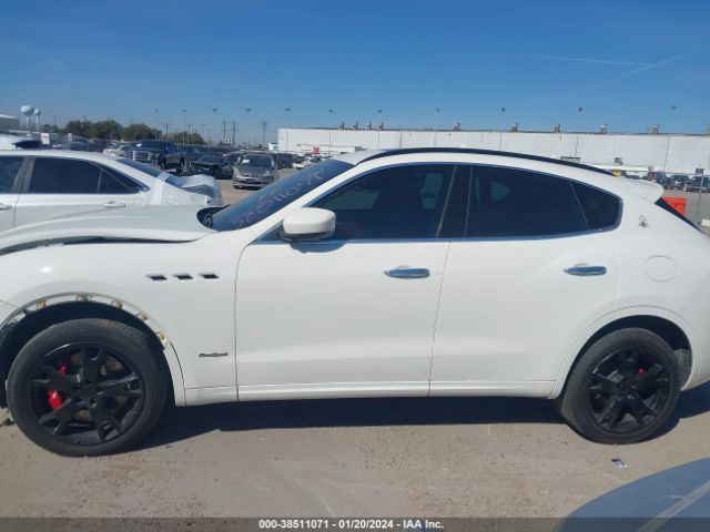 ZN661YUS3JX303573 Maserati Levante S Gransport
