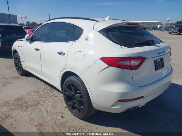 ZN661YUS3JX303573 Maserati Levante S Gransport