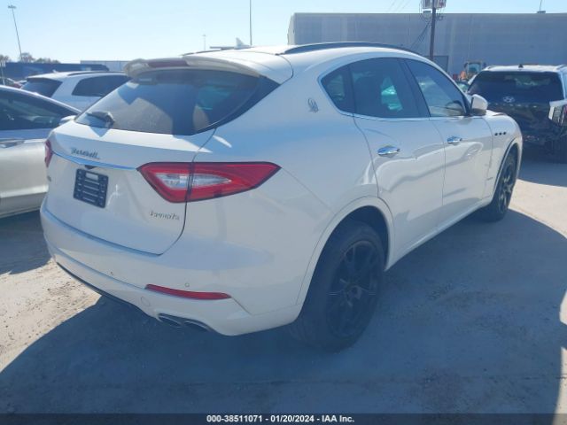 ZN661YUS3JX303573 Maserati Levante S Gransport