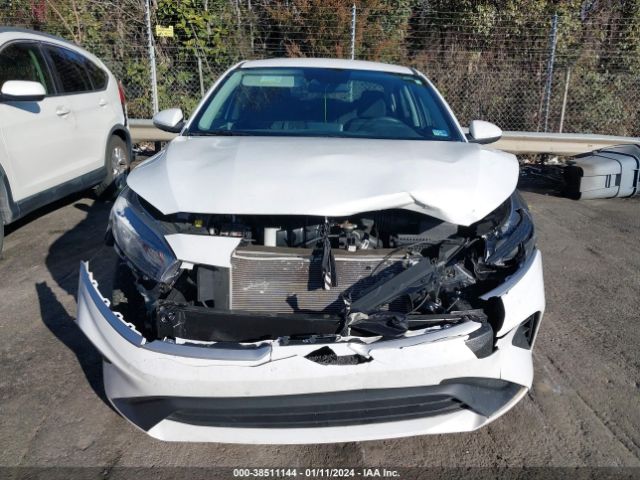 3KPF24AD7PE541030 KIA Forte Lxs