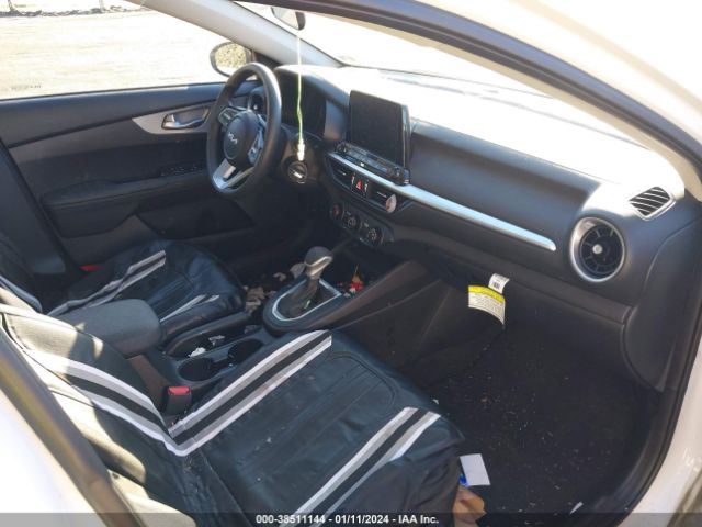 3KPF24AD7PE541030 KIA Forte Lxs