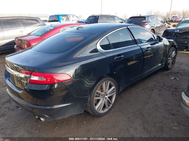 2010 JAGUAR XF SAJWA0HE4AMR61879 Photo 3