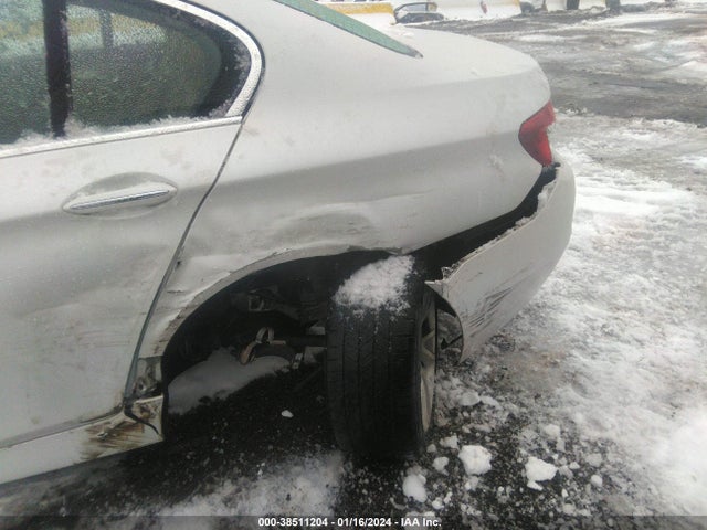 BMW 535i Xdrive 2016 WBA5B3C5XGG252717 Image 6