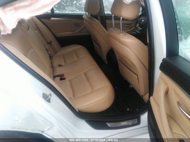 BMW 535i Xdrive 2016 WBA5B3C5XGG252717 Image 8