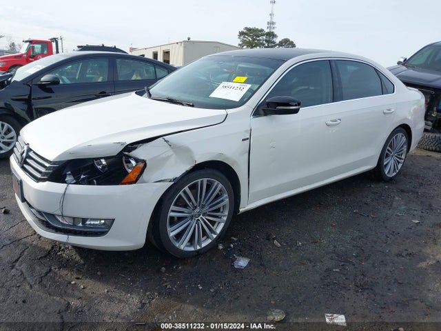 1VWBT7A35EC119036 Volkswagen Passat 1.8t Sport