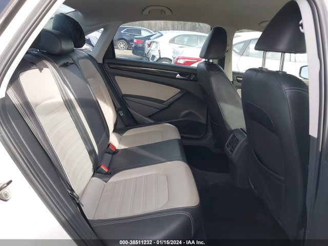 1VWBT7A35EC119036 Volkswagen Passat 1.8t Sport