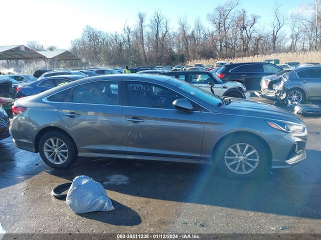 Hyundai SONATA SE 2018 5NPE24AF6JH722605 Image 13