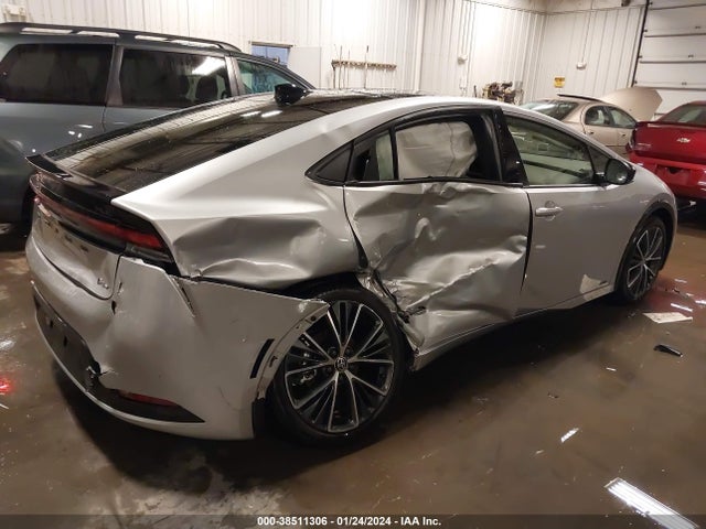 Toyota Prius Xle Awd-e 2023 JTDADABU5P3006397 Image 4