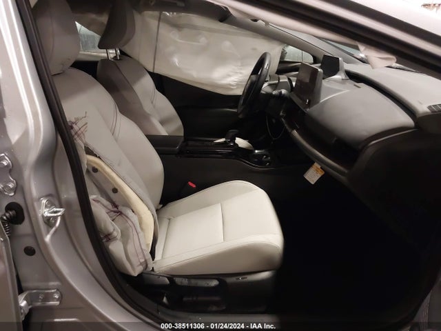 Toyota Prius Xle Awd-e 2023 JTDADABU5P3006397 Image 5