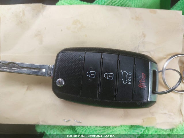 KIA SOUL + 2018 KNDJP3A59J7573855 Image 11