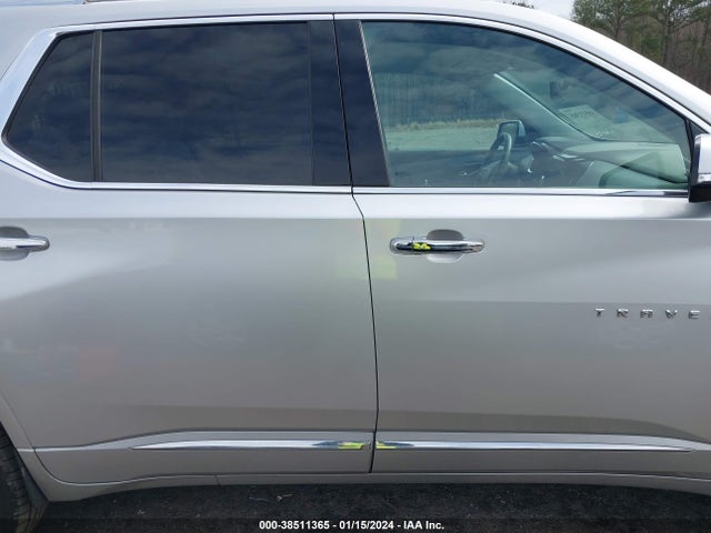 Chevrolet Traverse Premier 2018 1GNERKKW0JJ104385 Image 13