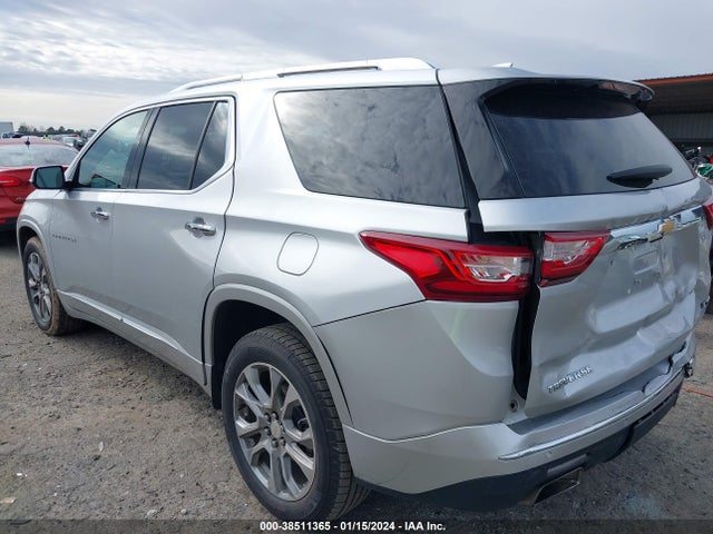 Chevrolet Traverse Premier 2018 1GNERKKW0JJ104385 Image 3