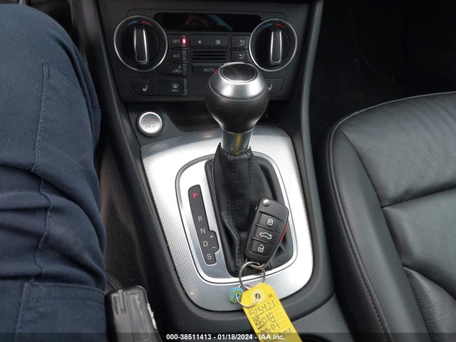 WA1BCCFSXJR023268 Audi Q3 2.0t Premium/2.0t Sport Premium