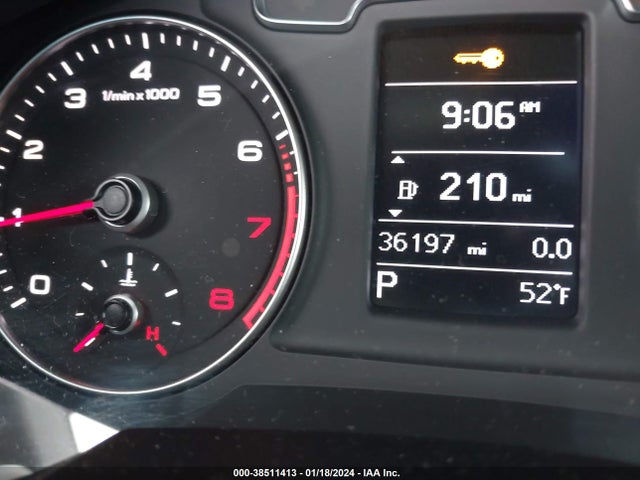 WA1BCCFSXJR023268 Audi Q3 2.0t Premium/2.0t Sport Premium