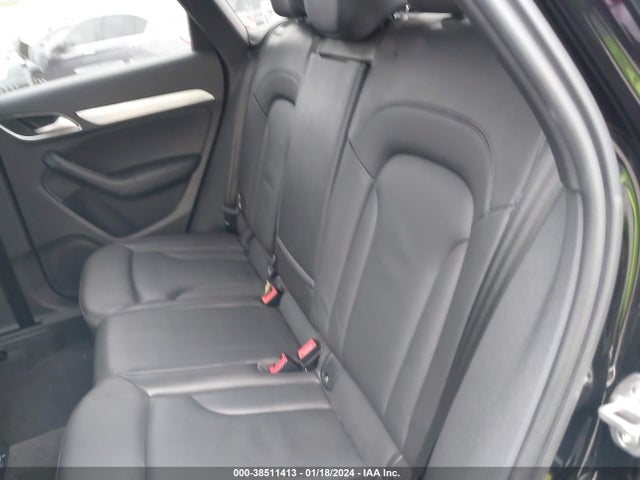 WA1BCCFSXJR023268 Audi Q3 2.0t Premium/2.0t Sport Premium