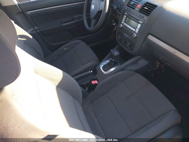 2008 VOLKSWAGEN RABBIT S VIN: WVWDB71KX8W262198