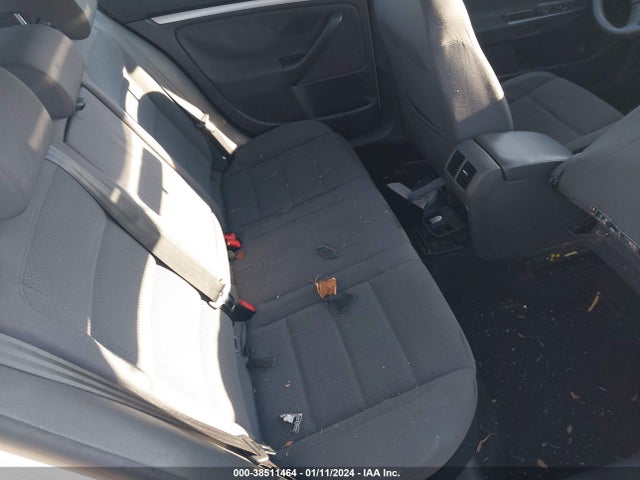 2008 VOLKSWAGEN RABBIT S VIN: WVWDB71KX8W262198