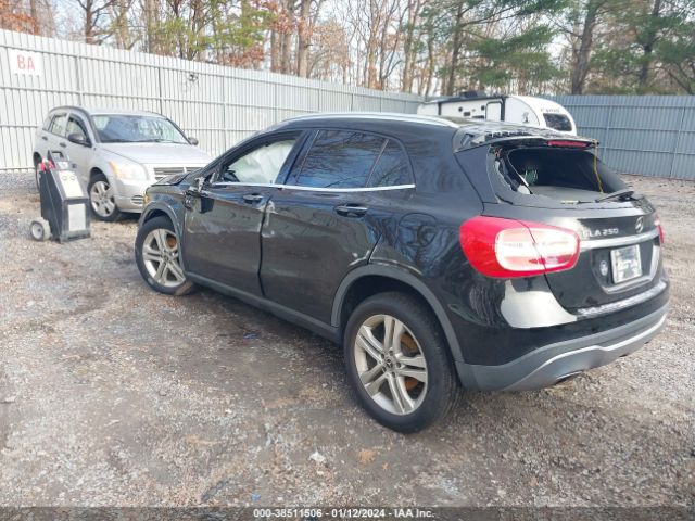 WDCTG4GB1KU008220 Mercedes-Benz Gla 250 4matic