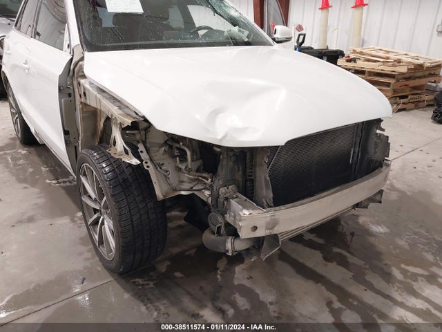 WA1JCCFS5JR023643 Audi Q3 2.0t Premium/2.0t Sport Premium
