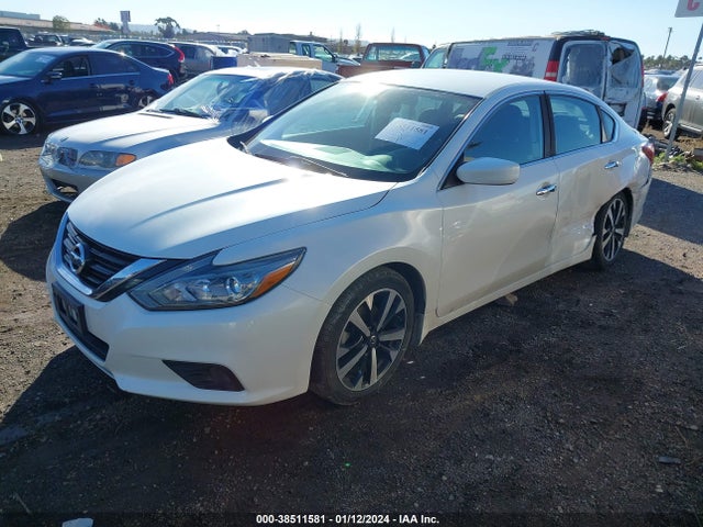 Nissan Altima 2.5 Sr 2018 1N4AL3AP3JC254932 Image 2
