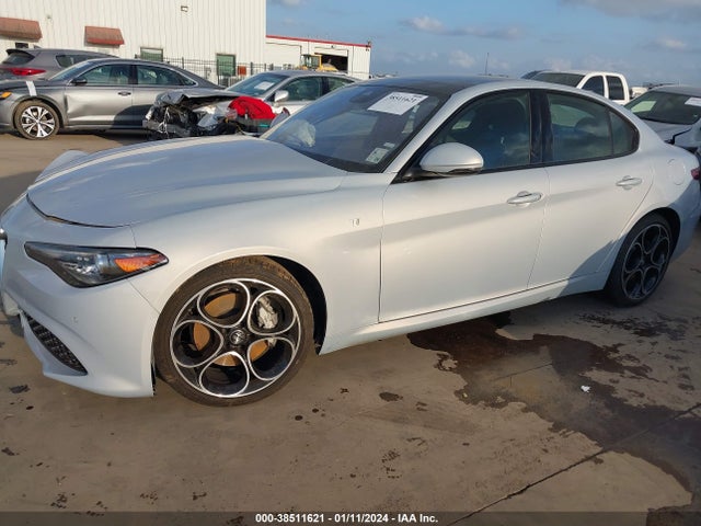 ZARFAMBN8P7670622 Alfa Romeo Giulia Ti Rwd