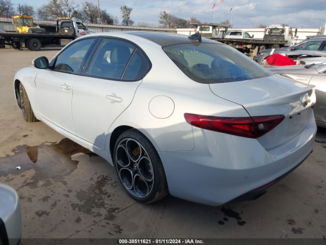 2023 ALFA ROMEO GIULIA ZARFAMBN8P7670622 Photo 2