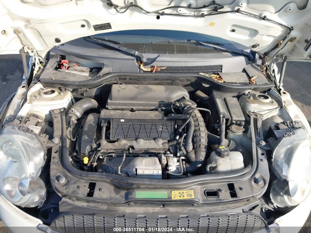 2009 MINI COOPER S CLUBMAN WMWMM33519TP91873 Photo 9