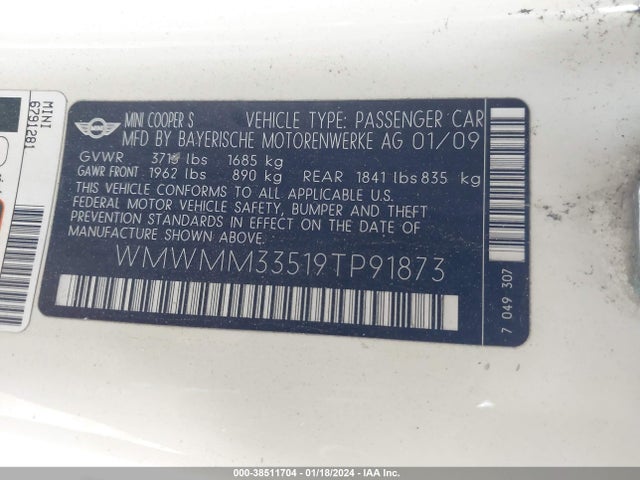 2009 MINI COOPER S CLUBMAN WMWMM33519TP91873 Photo 8