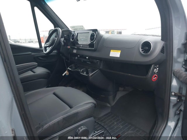 W1W4EBVY6MP411837 Mercedes-Benz Sprinter 2500 Standard Roof V6