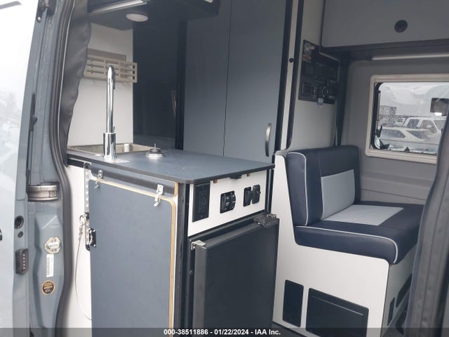 W1W4EBVY6MP411837 Mercedes-Benz Sprinter 2500 Standard Roof V6