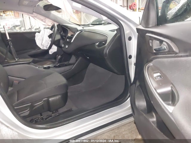 Chevrolet MALIBU RS 2019 1G1ZG5ST6KF211722 Image 5