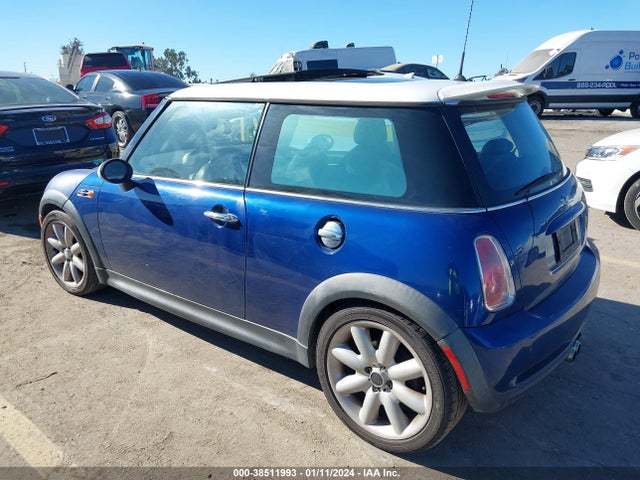 2003 MINI COOPER S WMWRE33413TD63340 Photo 2